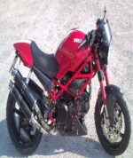 Cupolino CAFE' RACER Ducati Monster fino 2008 testa bassa - immagine 10